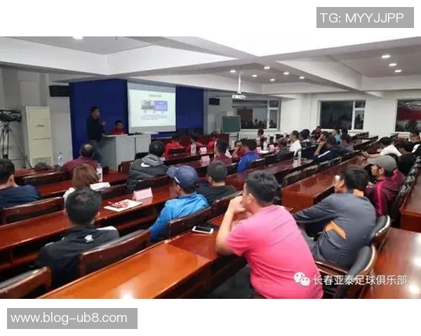 赵忠祥与足球的深厚情缘及其对中国足球发展的影响探讨